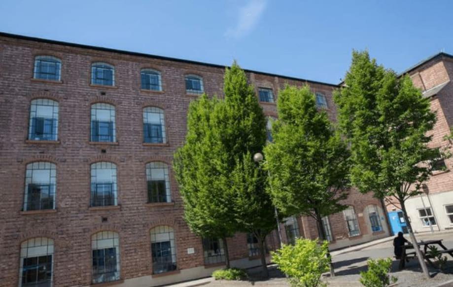 Ensuite Bedrooms With Shared Kitchen And Apartments At Simpsons Hall In Nottingham Exterior photo